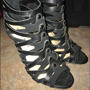 Antonio Melani statement black heals sz 6